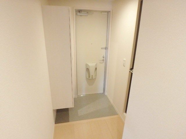 ウェスト・アンソレイユ 玄関