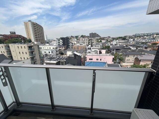 エフパークレジデンス横浜反町3261 ベランダ