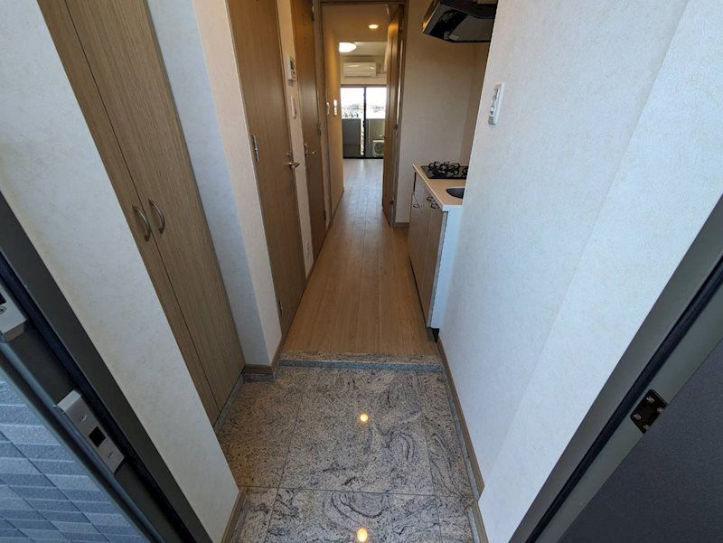 ルーブル武蔵新城六番館 玄関