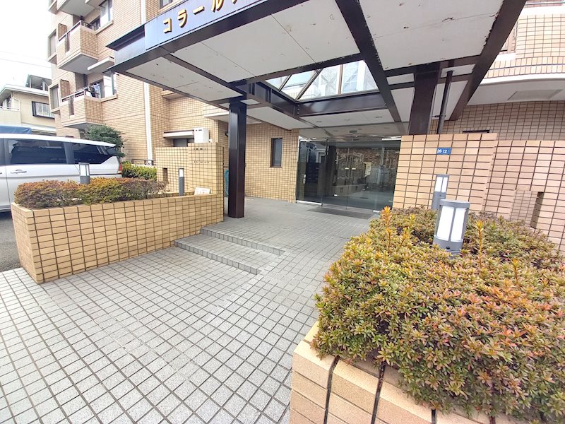 コラール大倉山 エントランス