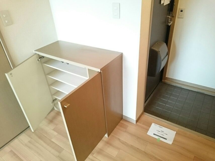 シャトーボワ 玄関