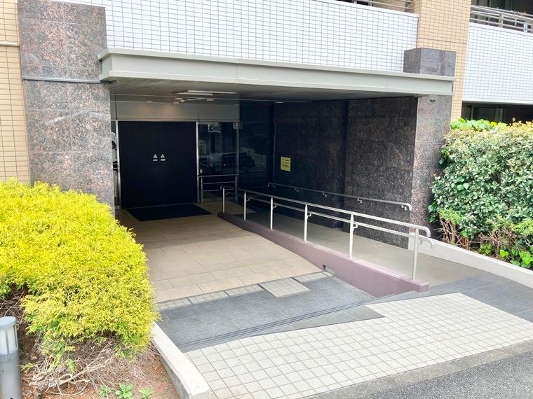 センターフォート エントランス