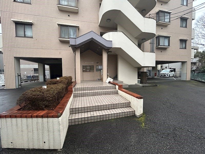 サンシャイン菊名 エントランス