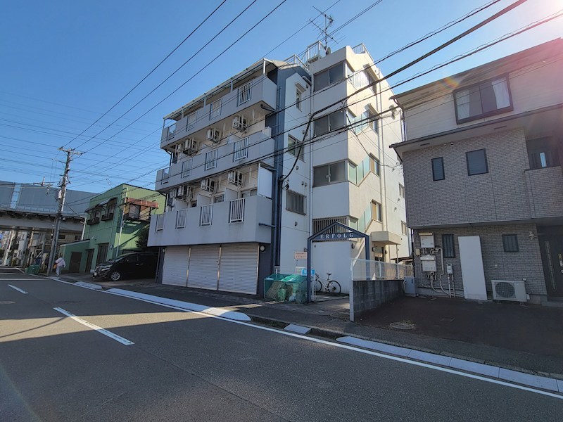 エアフォルク綱島 エントランス