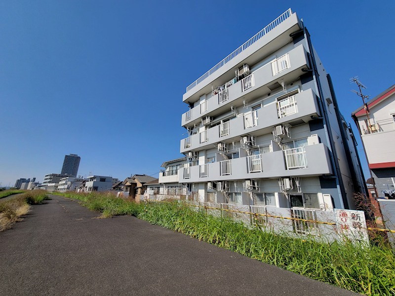 エアフォルク綱島 外観