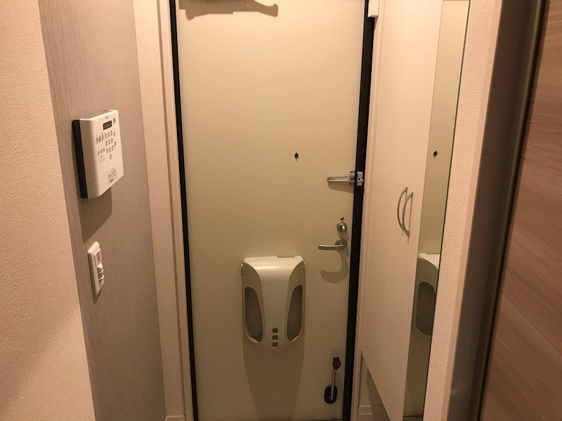 庵・里 玄関