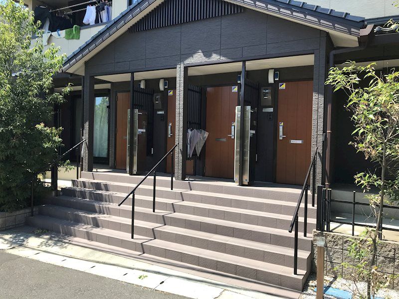庵・里 エントランス
