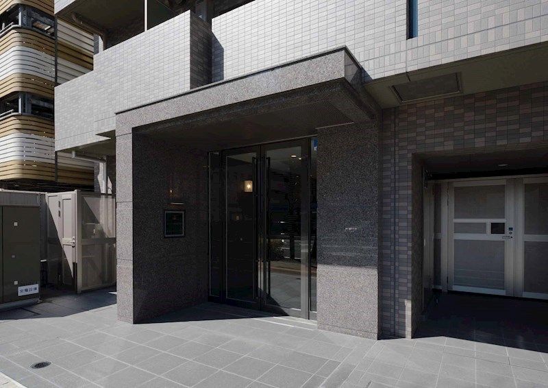 ルーブル横濱反町 エントランス