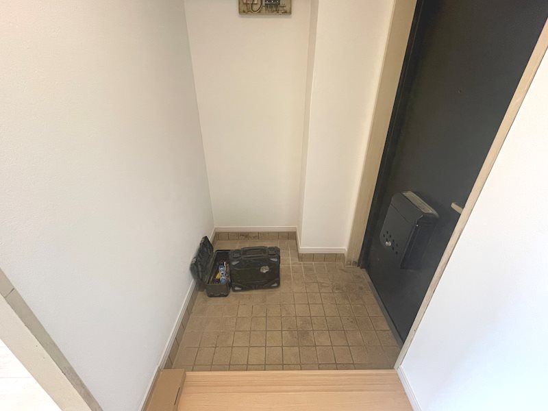 神奈川県横浜市港北区篠原北１丁目 玄関