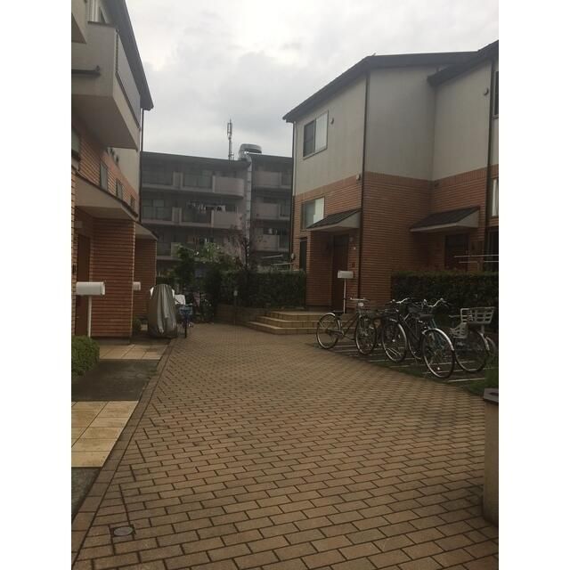 ウェルネス都筑中川 エントランス