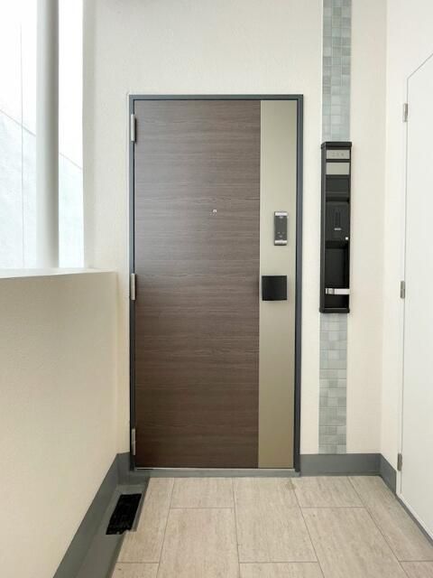 ニューガイア川崎No.70 玄関