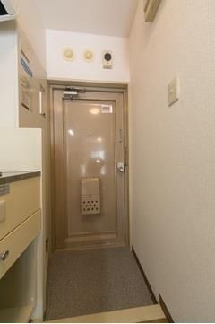 トラストビラ住吉 玄関