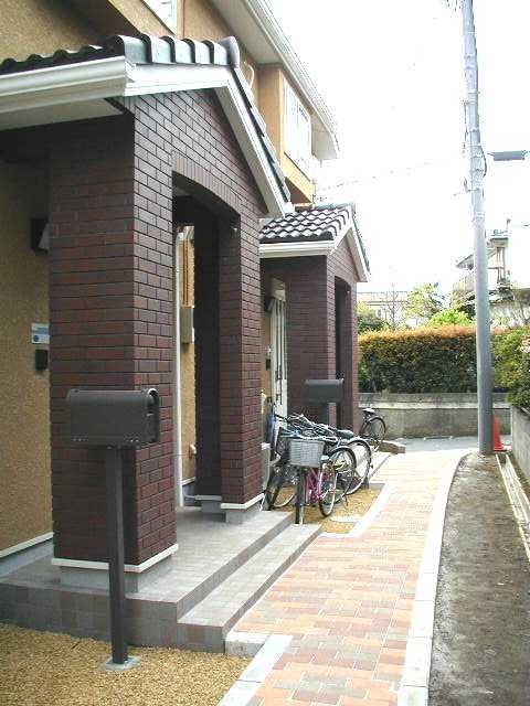 ソリアード片倉Ｂ棟 エントランス