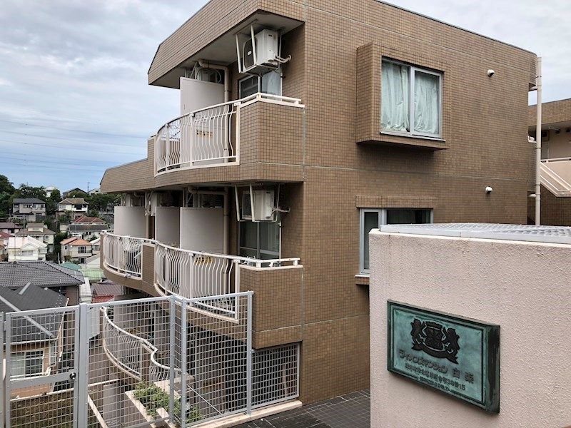 ライオンズマンション白楽 外観