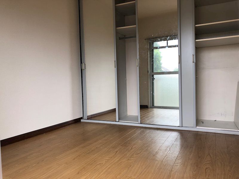 ライオンズマンション白楽 ベッドルーム