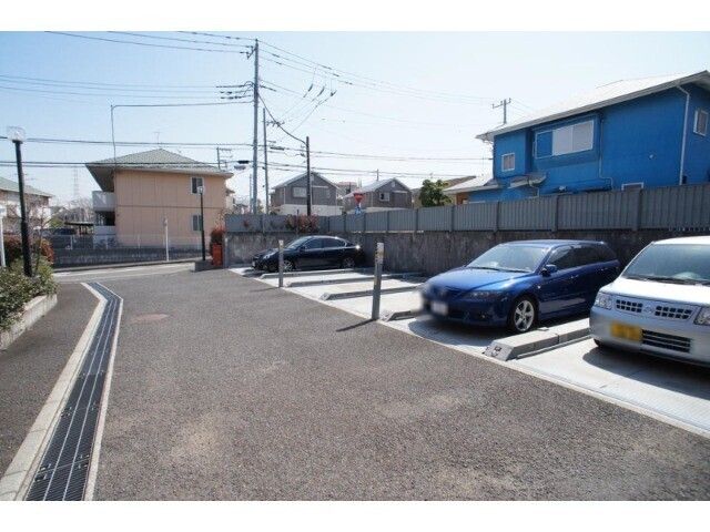 クライン　デァ・ベルク　Ⅱ 駐車場
