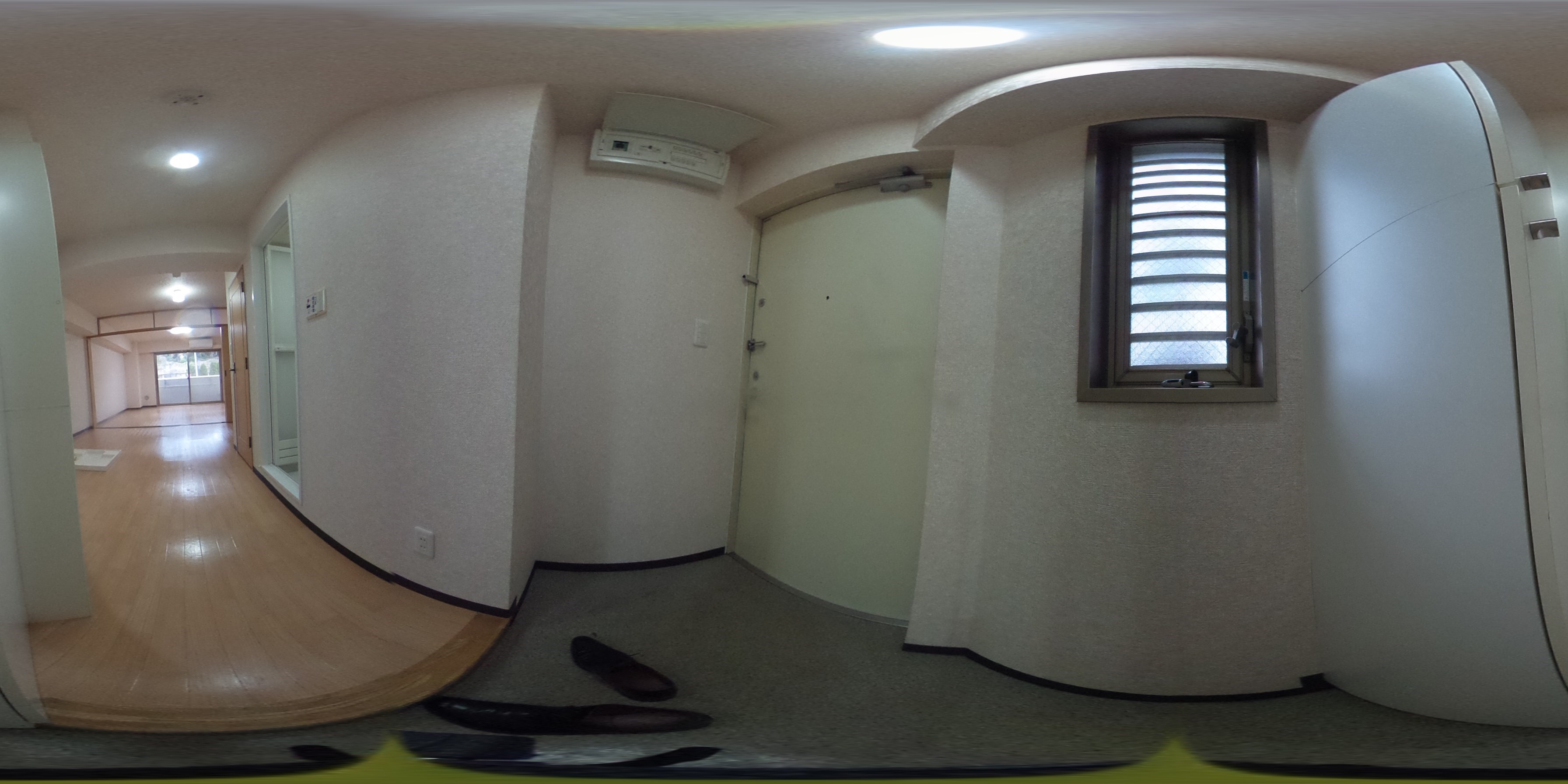 アークパレス梶山 玄関