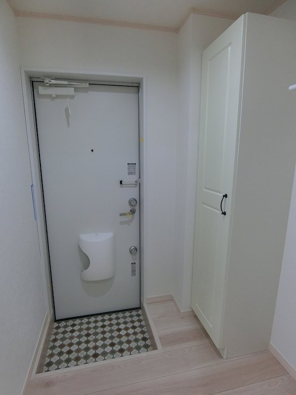 QUIET　CRAB　HOUSE三ツ沢上町 玄関