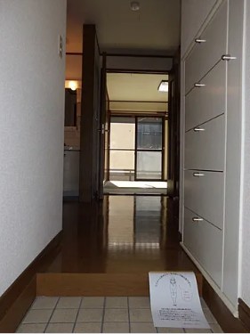 シュンライハイツ 玄関