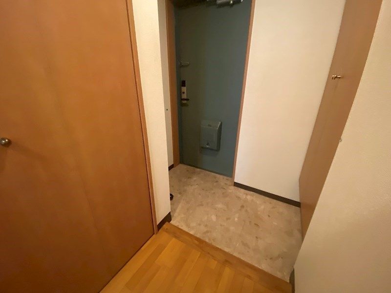 セゾンマノワール 玄関