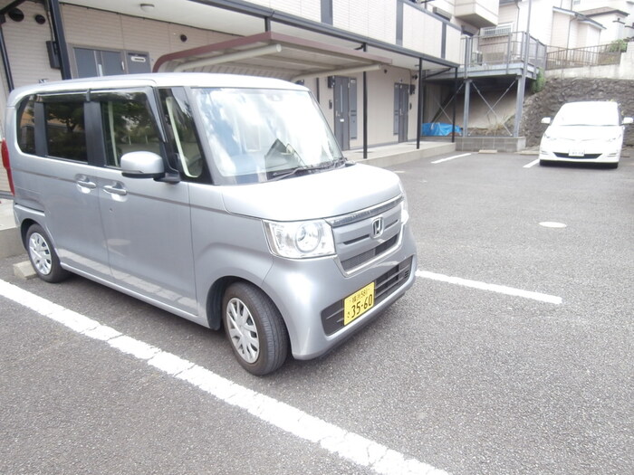 フローラハイム 駐車場
