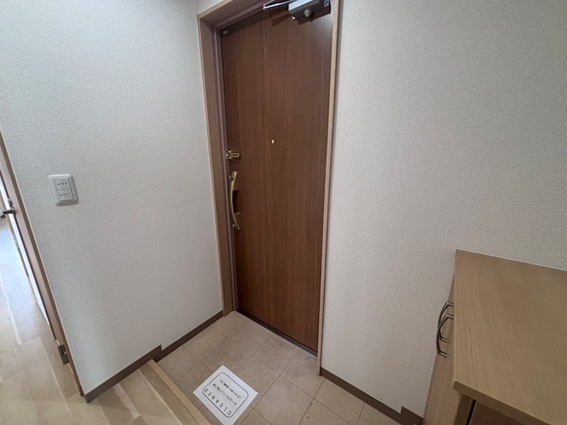ベルプレジール 玄関