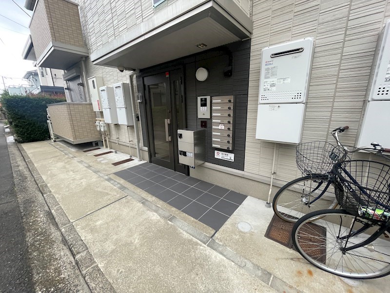神奈川県横浜市神奈川区白幡南町 エントランス