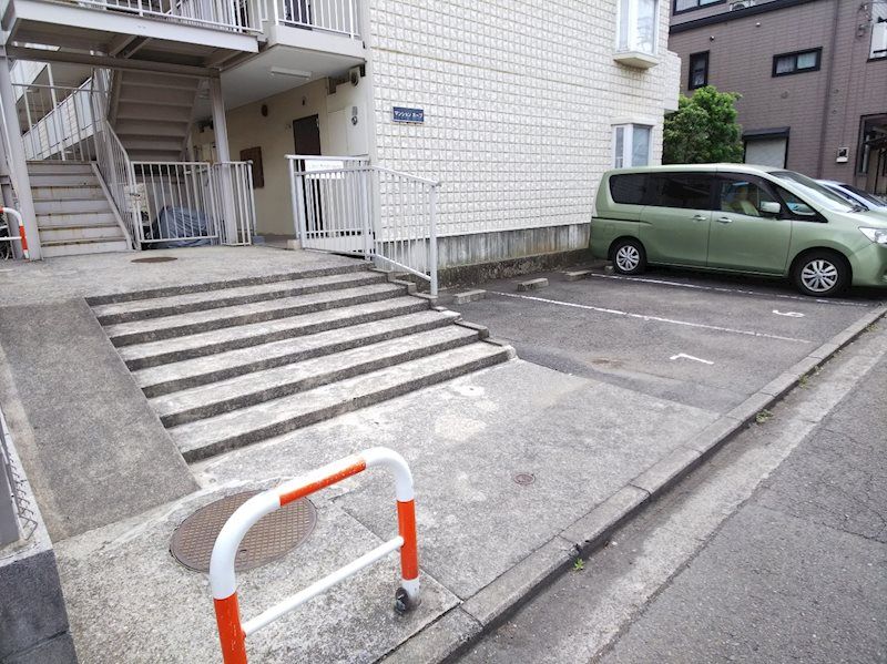 マンションホープ 駐車場