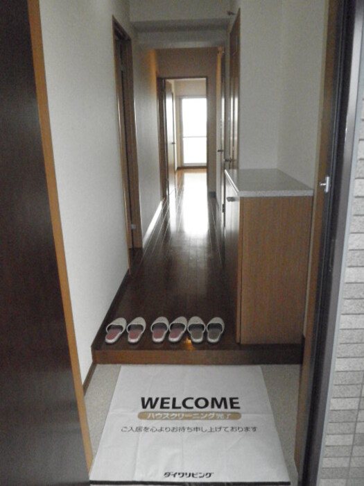 カラット中川 玄関