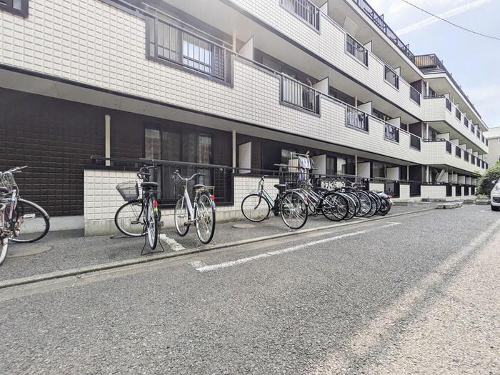 レガシィ小杉 駐車場