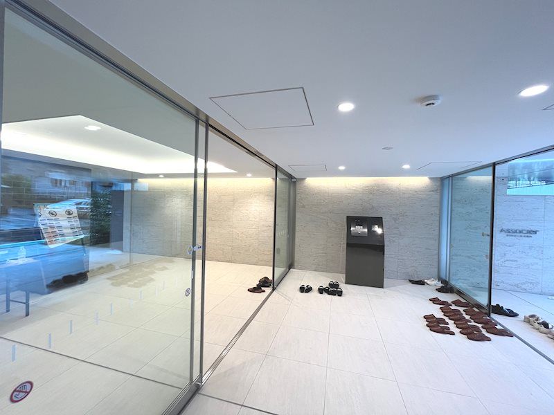アソシエール大倉山 エントランス