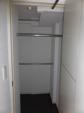 レグラス武蔵新城モーターガラージュ 収納