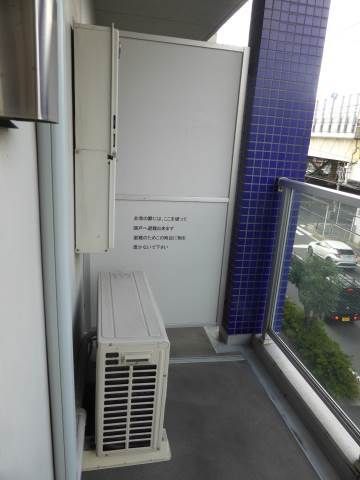 レグラス武蔵新城モーターガラージュ ベランダ