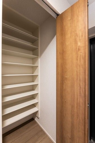 カンパ イオルネ 玄関
