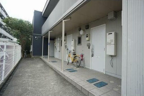 グリーンネスト綱島西 エントランス