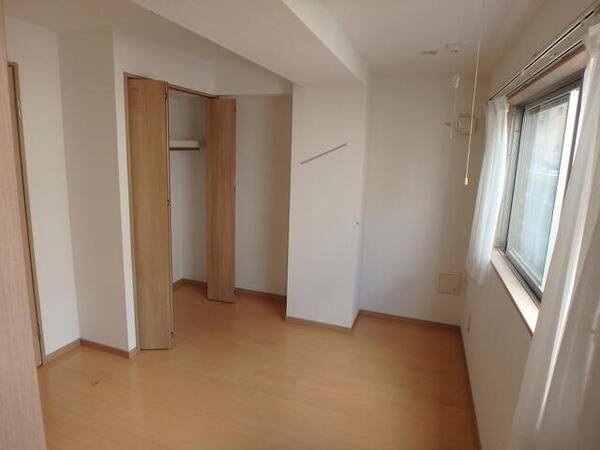 シャトレKOYOⅢ ベッドルーム