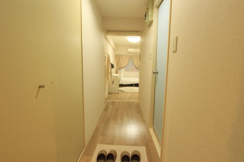 エステ新丸子 玄関