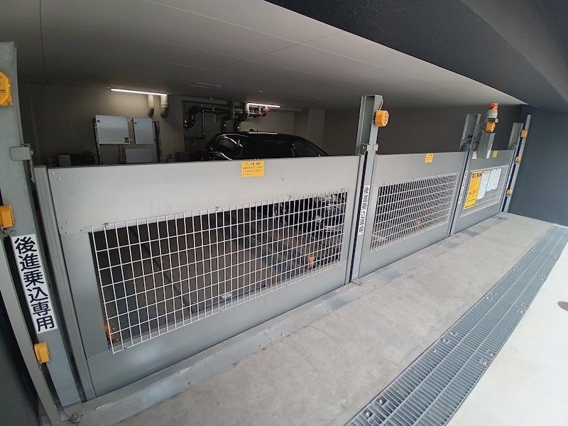 URBANAGE新横浜 駐車場
