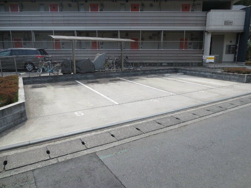 グリーンクレスト新横浜Ｂ 駐車場