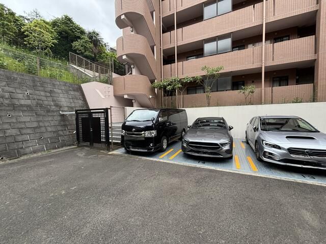 藤和シティホームズ大倉山弐番館 駐車場