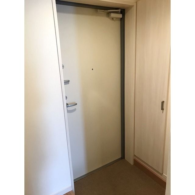神奈川県川崎市中原区新丸子町 玄関