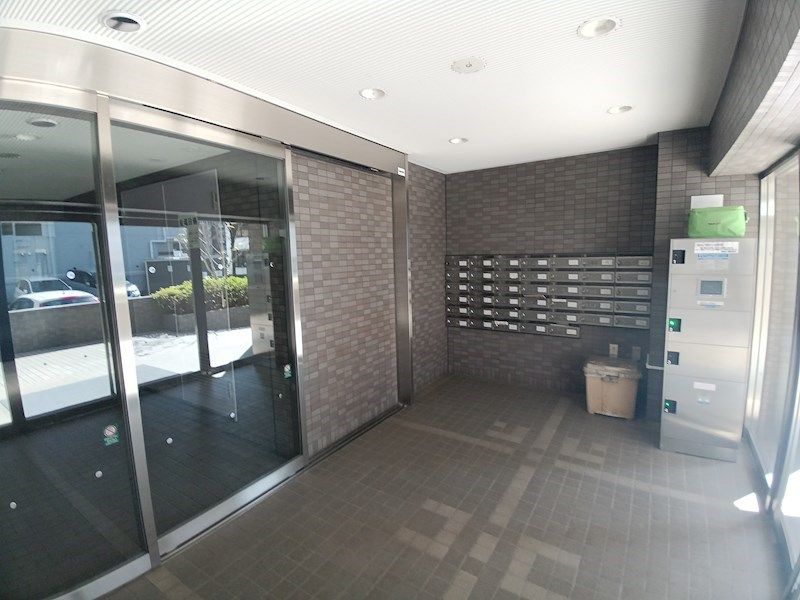 フィオーレ新横浜 ロビー