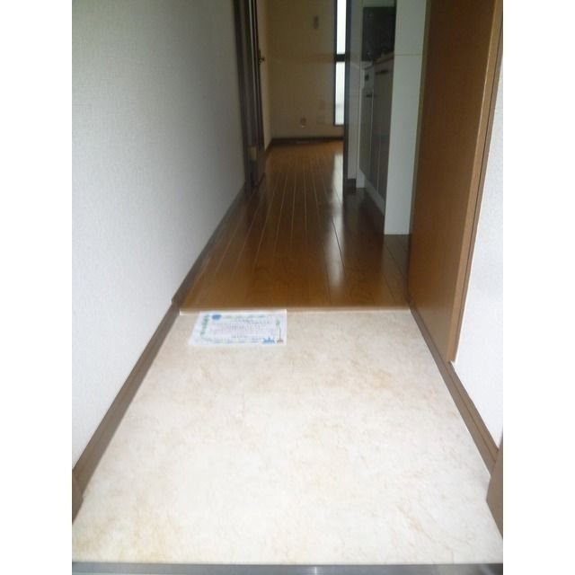 アンプルール ブワ 武蔵中原 玄関