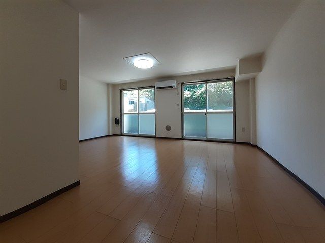 メルヴェイユ羽沢 リビング