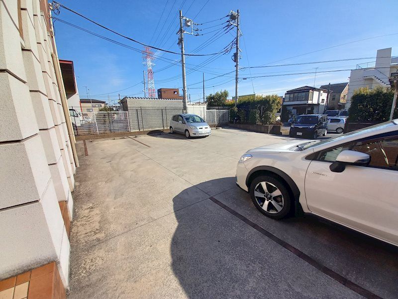 スターキャッスル 駐車場