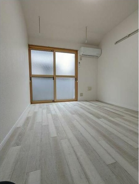 メゾン大倉山弐番館 リビング