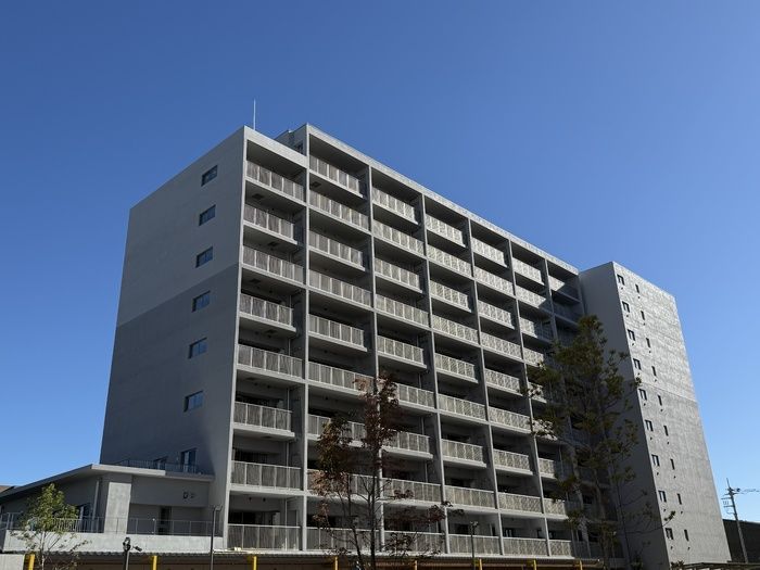 リーラ横浜川和町 外観