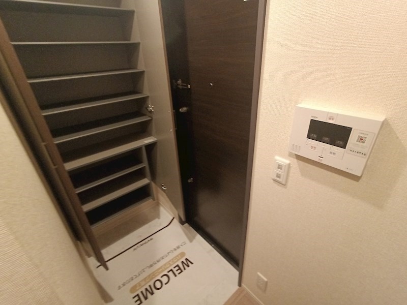 HIレジデンス 玄関