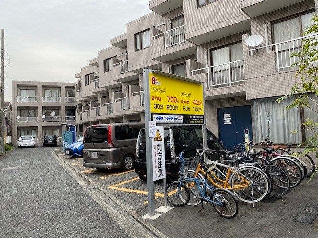 レジデンツア元住吉 駐車場