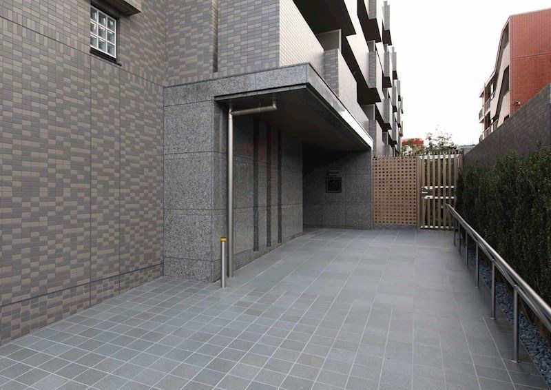ルーブル武蔵新城弐番館 エントランス